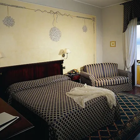 Hotel Lugana Parco Al Lago-2