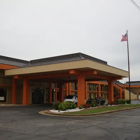 Econo Lodge Inn & Suites Jackson Northwest-2