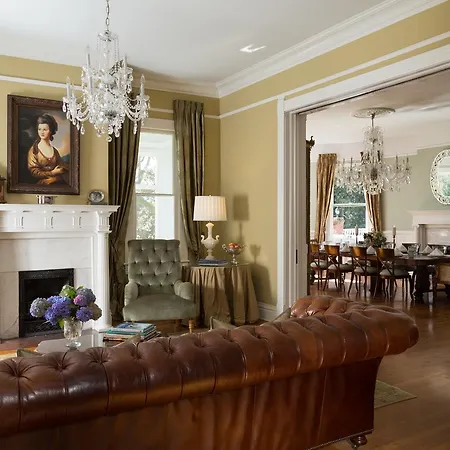 The Twelve Oaks Bed & Breakfast-2