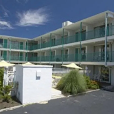 Shangri-La Motel-2