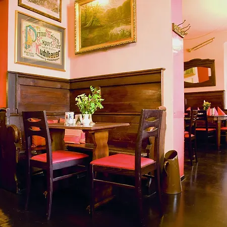 Restaurant Dicker Mann Hotel zum Blauen Krebs-2