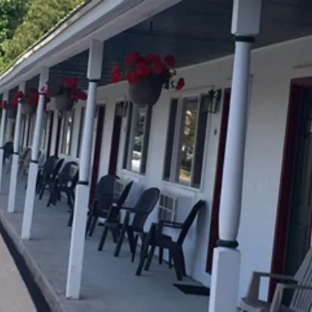 Rock Ledge Motel-3