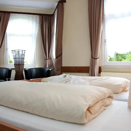 Hotel Schober Am Kurpark-3