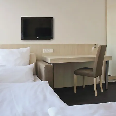 Viva Hotel Lübeck-2