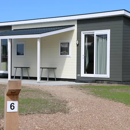 Hotel Chalets Middelburg-3
