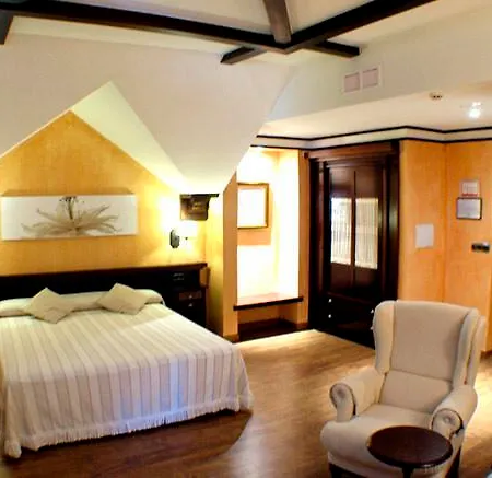 Hotel Los Cerezos-3