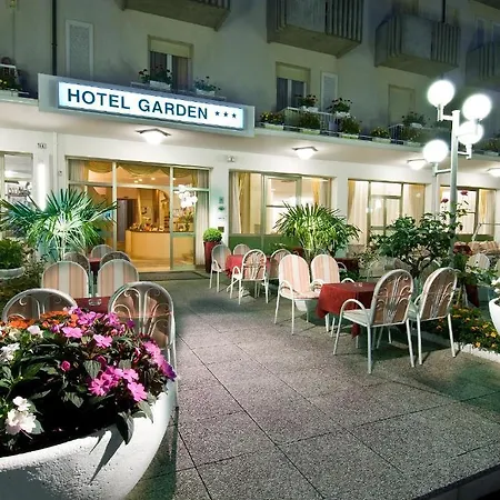 Hotel Garden - Parking Included-3
