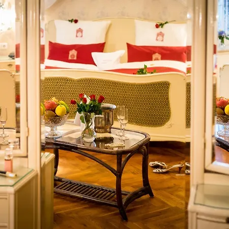 Romantik Hotel Deutsches Haus-2