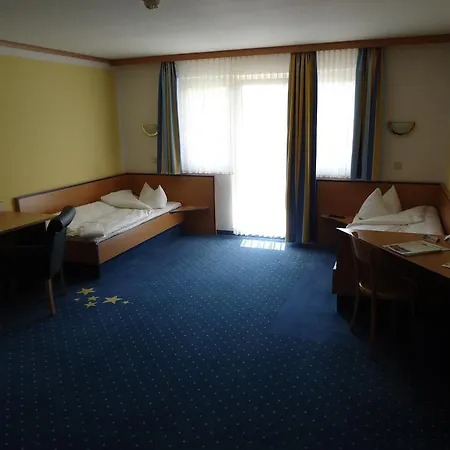 Sleep & Go Hotel Magdeburg-3