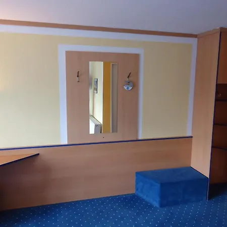 Sleep & Go Hotel Magdeburg-2