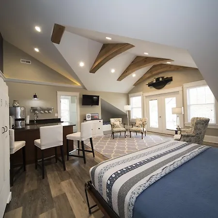 Anchor Inn Boutique Hotel-2