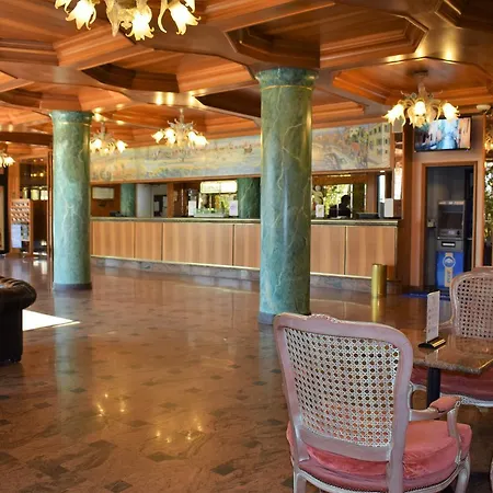Russott Hotel-3