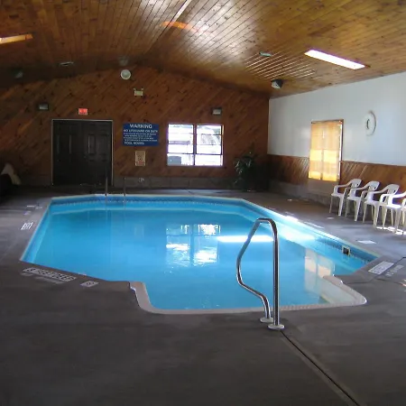 Villager Motel & Glen Manor Estate-2