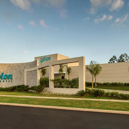 Leblon Motel-2