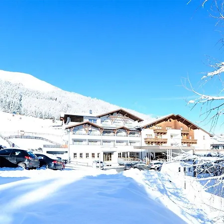 Hotel Roeck Garni-3