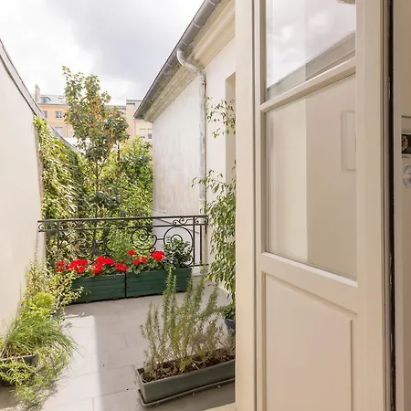 Les Versaillaises B&B-2