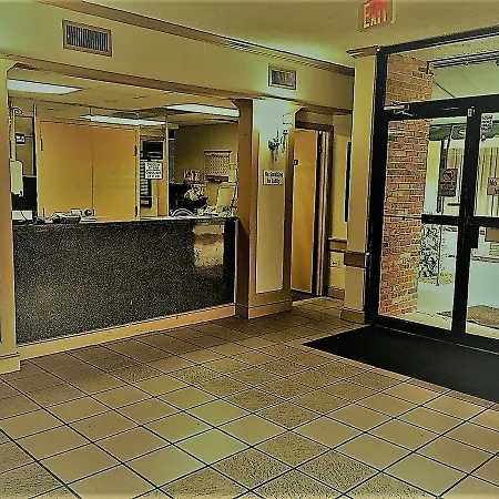 Columbus Inn & Suites-2