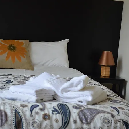 Alameda Guest House 1-2