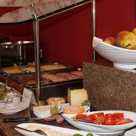 Ferien- und Wellnesshotel Waldfrieden-3