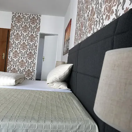 Hotel Diele-3