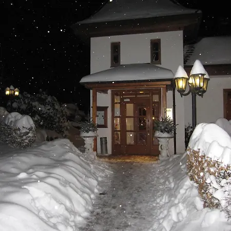 Waldcafe Hotel Restaurant-3