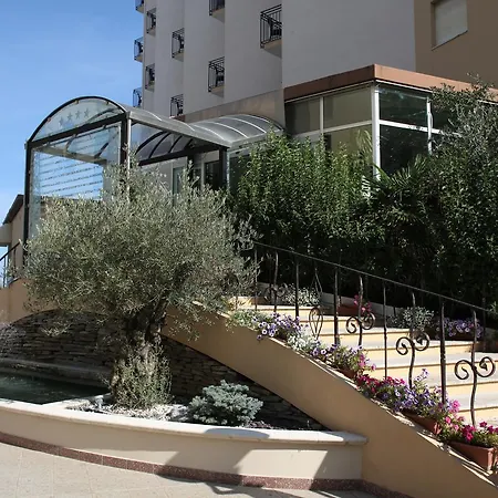 Hotel Plaza-2