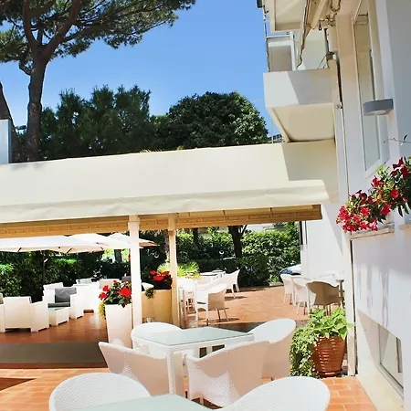 Hotel Manuela-2