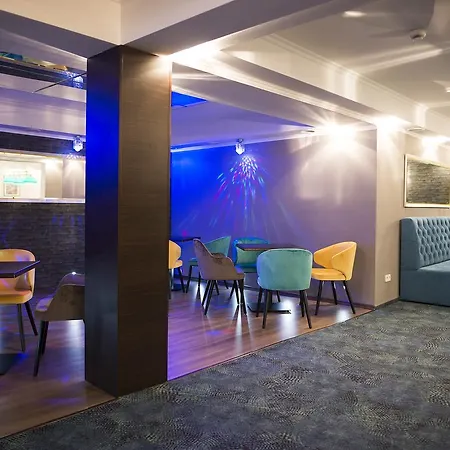 Hotel Renusz-2
