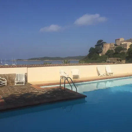 Hostellerie Provencale-3