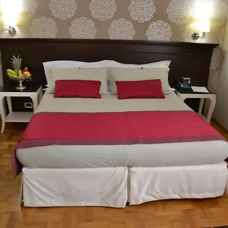 Gallery House-2