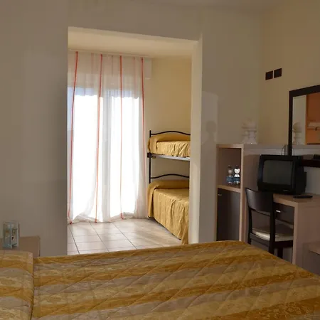 Hotel Mirage-2
