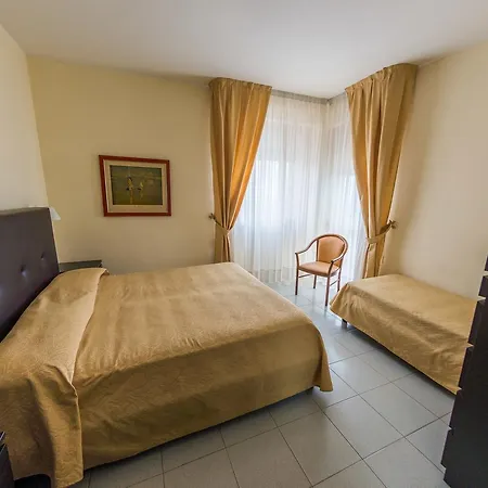 Hotel Ambasciatori-3
