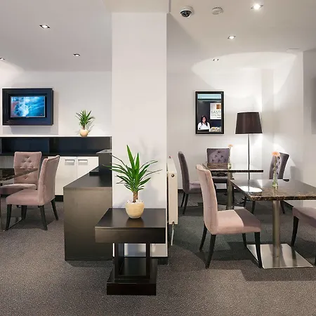 Bastion Hotel Budapest-2