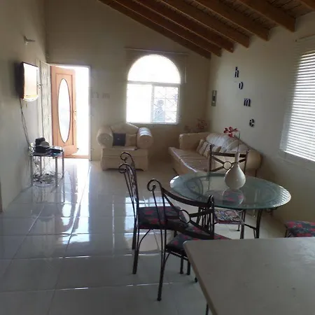 Little Cottage Of Rose Hall-3