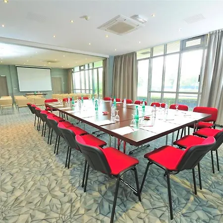 Best Western Plus Evreux Palais Des Congrès-3