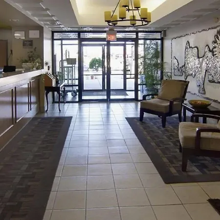 Econo Lodge-3