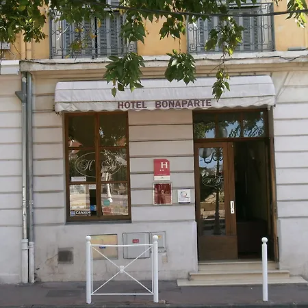 Hotel Bonaparte-2