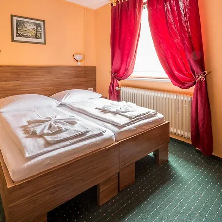 City-Hotel Ansbach Am Kurfuerstendamm-2