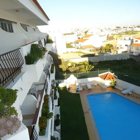 Apartamentos Rainha D. Leonor - Al-2