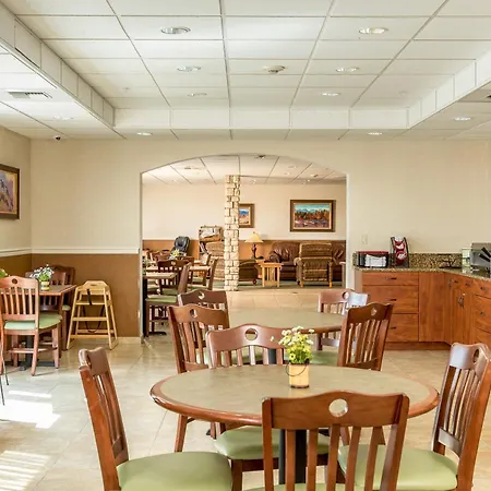 Boothill Inn And Suites-2