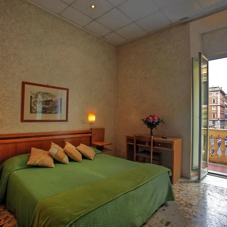 Hotel Embassy-3