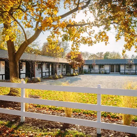 Brentwood Hotel-2