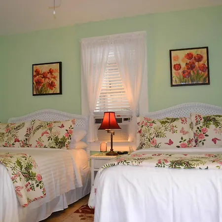 Speakeasy Inn (Adults Only)-3