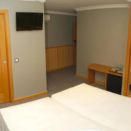Rocha Prestige - Guest House And Suites-3