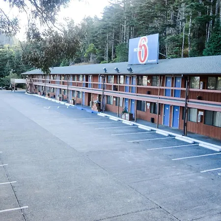 Motel 6 Gold Beach-3