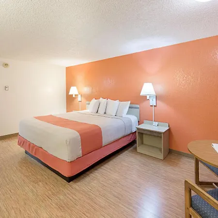 Motel 6 Gold Beach-2