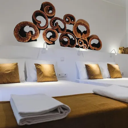 4U Lisbon Airport Suites-2
