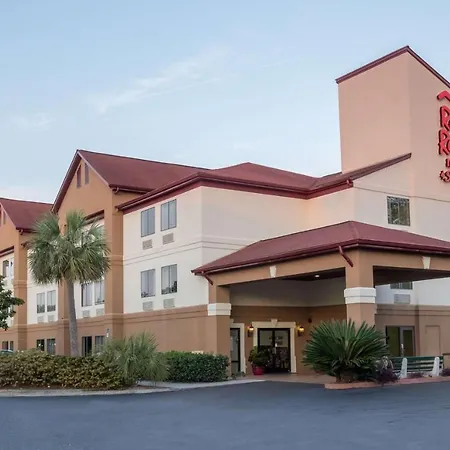 Red Roof Inn & Suites Savannah Gateway-2