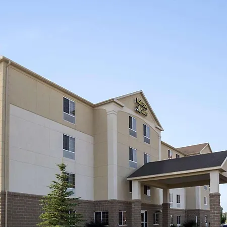 Mainstay Suites Bismarck-3