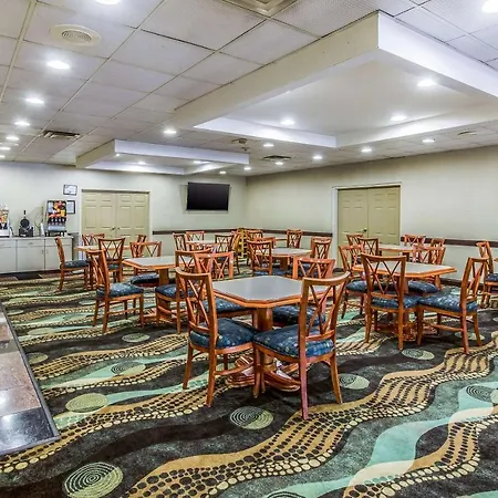 Best Western Plus Savannah Gateway-3